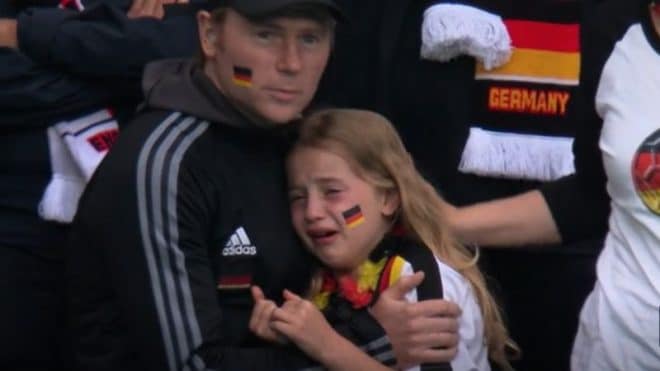Euro 2020 : La jeune allemande en larmes récolte une énorme somme d’argent